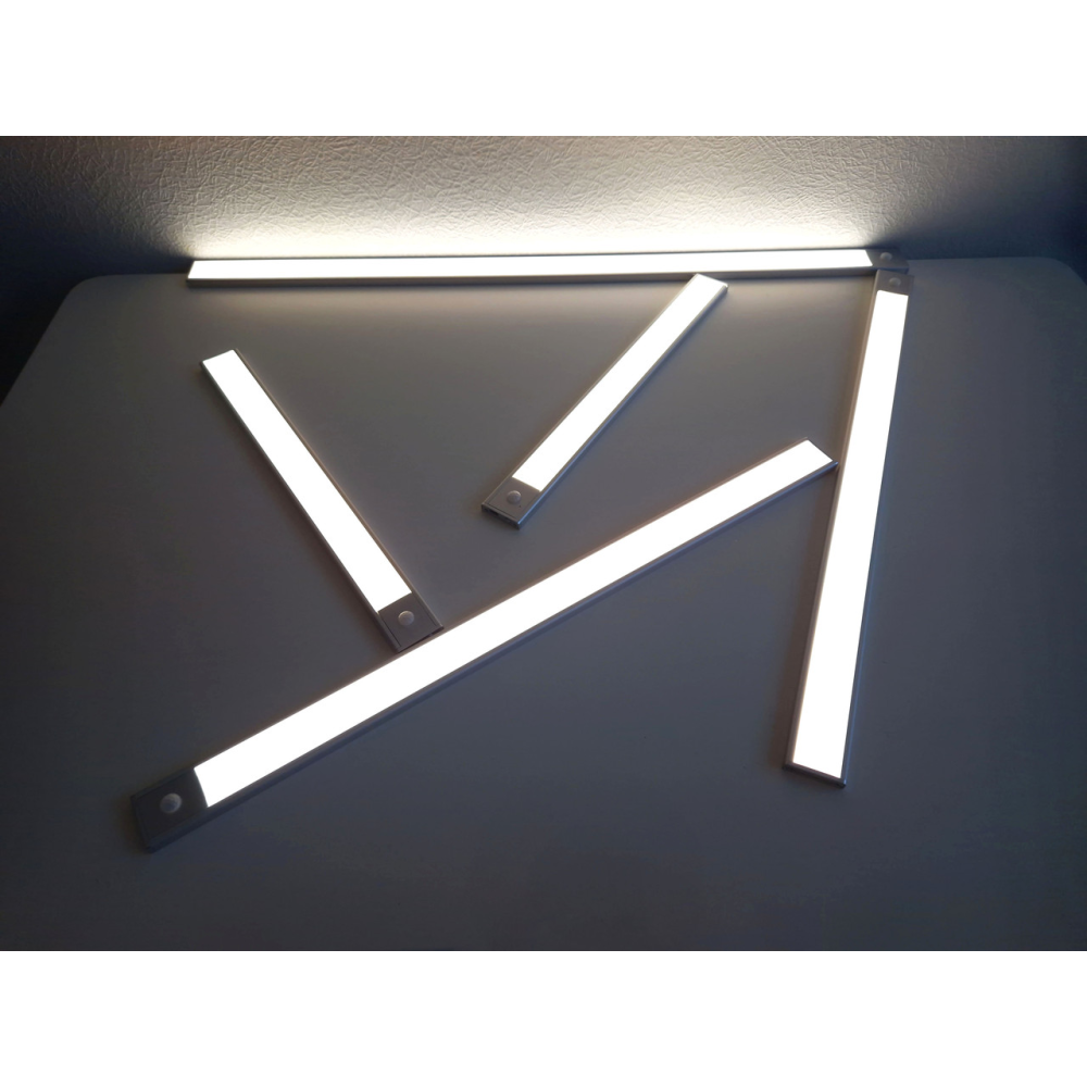 Портативная аккумуляторная лампа LedLine Type-C на магнитной основе 80см. Датчик движения