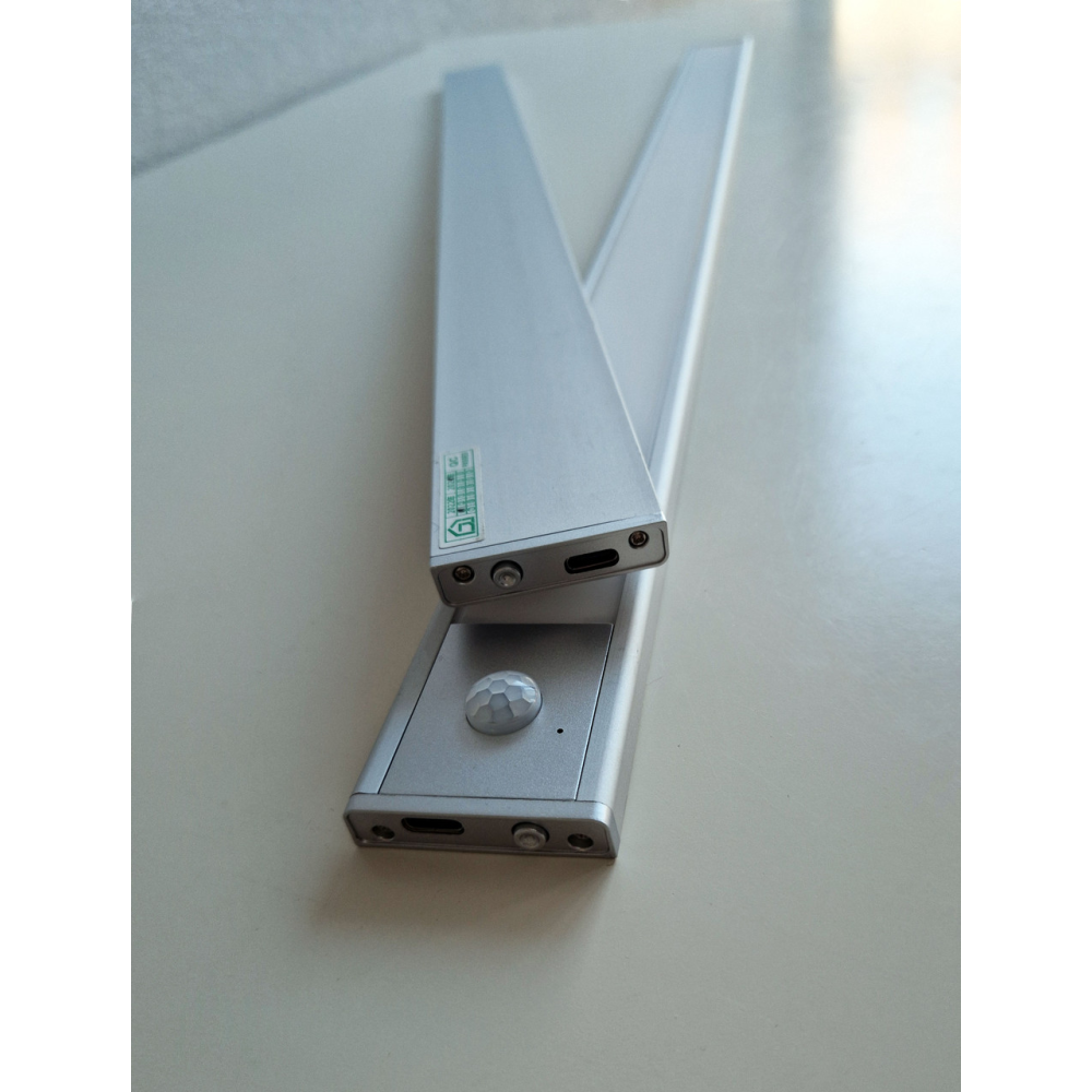 Портативная аккумуляторная лампа LedLine Type-C на магнитной основе 40 см. Датчик движения